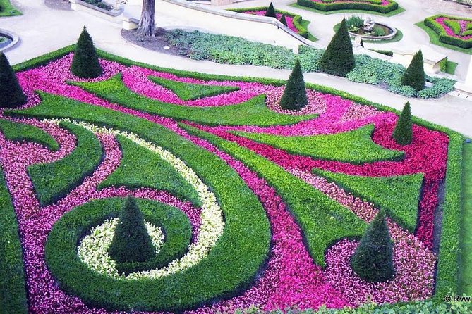 Prague Renaissance & Baroque Gardens Walking Tour - The Royal Garden beside Queen Anne’s Summer Palace