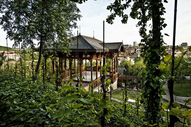 Prague´s Hidden Vineyards Private Tour - A terrace tasting with Czech wines and cheese