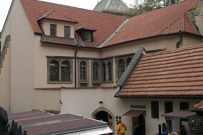 Prague's Jewish Quarter: A Self-Guided Audio Tour - Spanish Synagogue and the wider Jewish Quarter