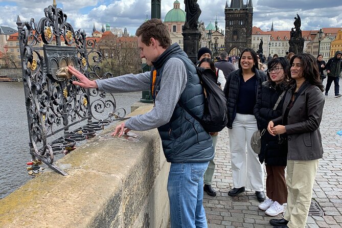 Prague’s TOP Sights - Old Town, Jewish Quarter, Charles Bridge (Tip-based tour) - What you really see in Prague’s Jewish Quarter