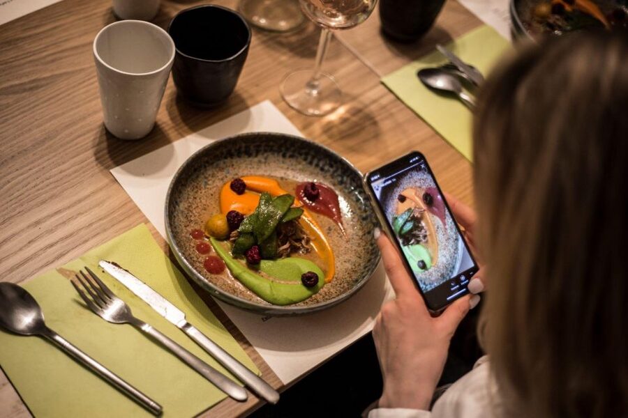 Prague: Savor 10 Course Dinner in Chef’s Kitchen - The edible painting is the grand finish