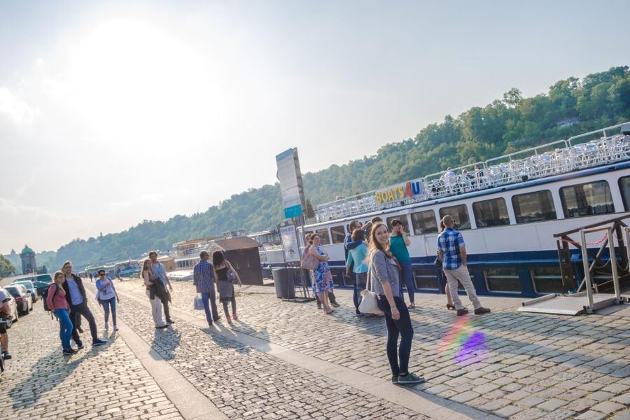 Prague: Sightseeing Boat Cruise with Buffet Dinner - The real cost at $61 per person