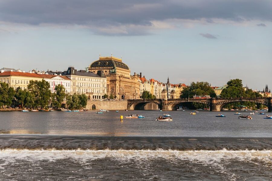 Prague: Sightseeing Dinner Cruise on Open-Top Glass Boat - Prague Castle and Kampa Island from the water