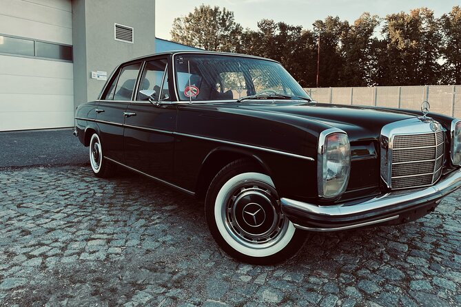 Prague Sightseeing Express Tour in Classic Car - Old Town Square and the astronomical clock