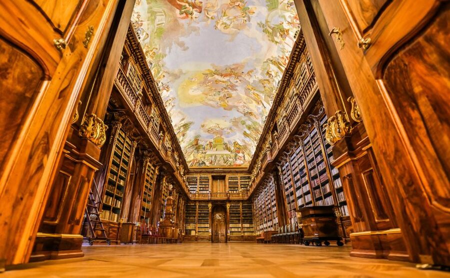 Prague: Skip-the-line Strahov Monastery and Library Tour - Who should book this private Strahov tour?