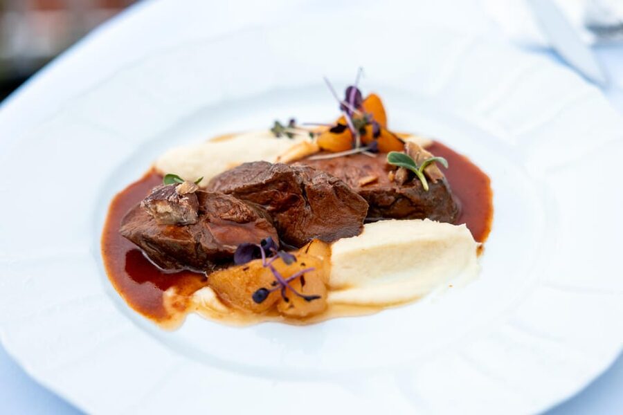 Prague: Sky Bar Aperitivo Menu with Drink & Panoramic Views - Who Will Enjoy This Experience Most?