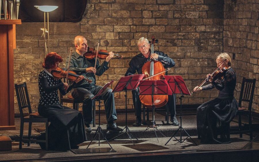 Prague, St. Martin: The Best of World & Czech Music - How the hour unfolds