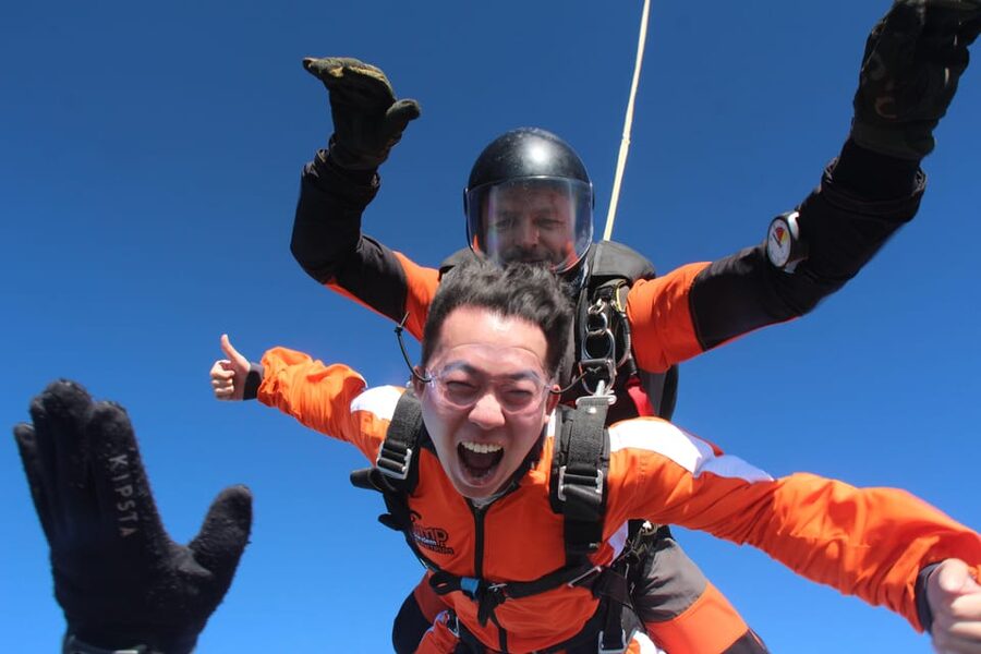 Prague: Tandem Skydiving 14,000ft over Prague with Transfers - Safety, eligibility, and comfort