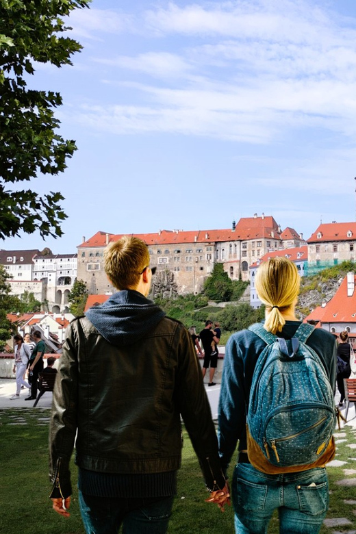 Prague: Transfer to Vienna via fabulous Cesky Krumlov - The second guided walk and free time