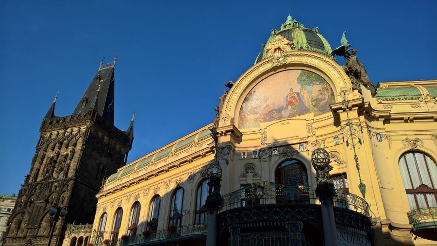 Prague: Vintage Car Ride and Walking Tour - Municipal House, the Jewish Quarter, and central Prague