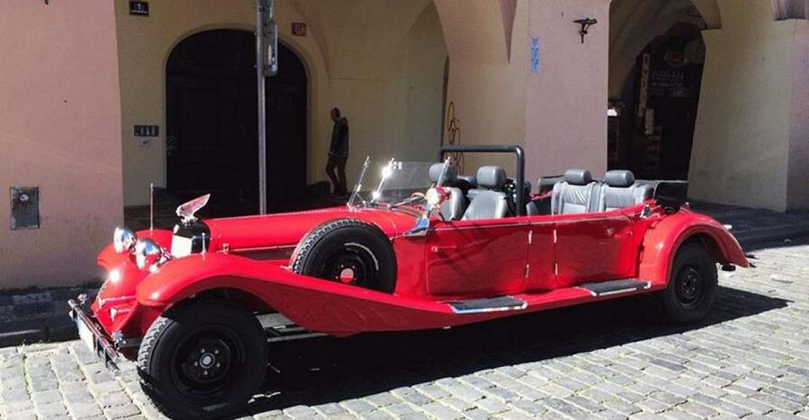 Prague: Vintage Car Ride and Walking Tour - Finishing at Old Town Square