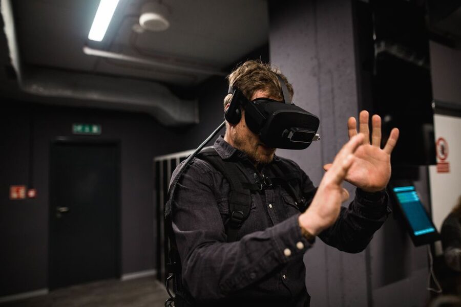 Prague: Virtual-Reality Time-Travel Experience to 1593 - Seven rooms, one compact time trip