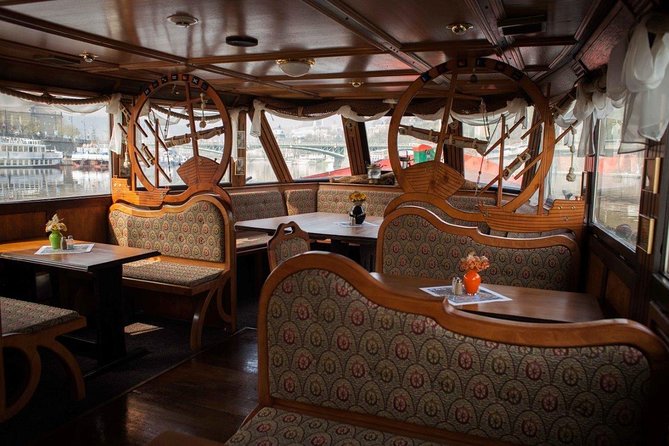 Prague Vltava River Lunch Cruise - Music and the atmosphere on board