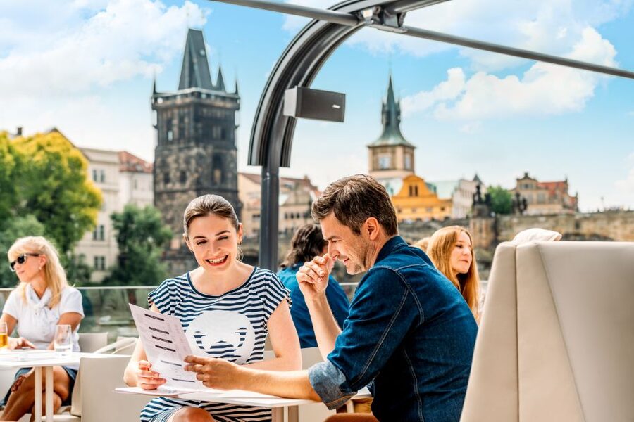 Prague: Vltava River Sightseeing Cruise - Choosing the best time of day