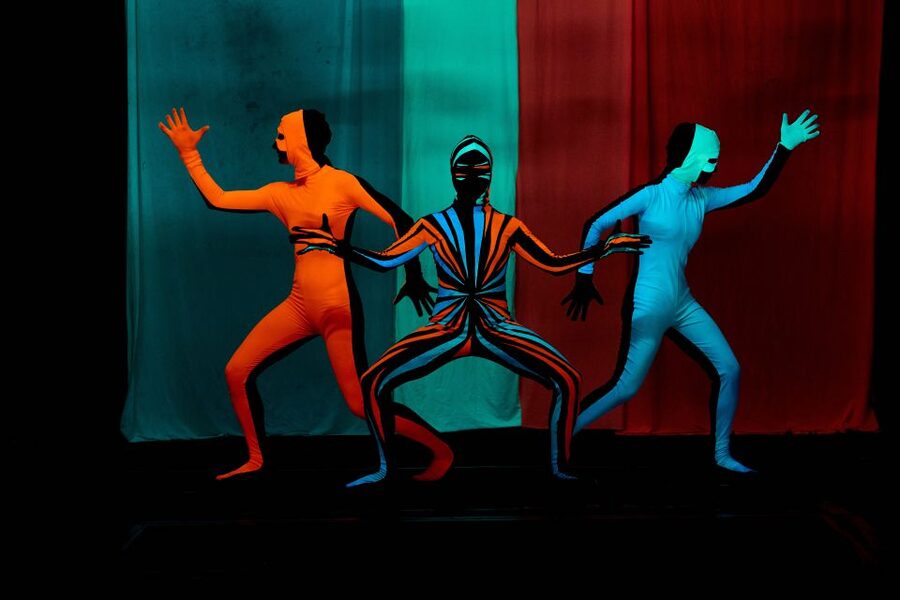 Prague: WOW Show Black Light Theater - Should you book the WOW Show?