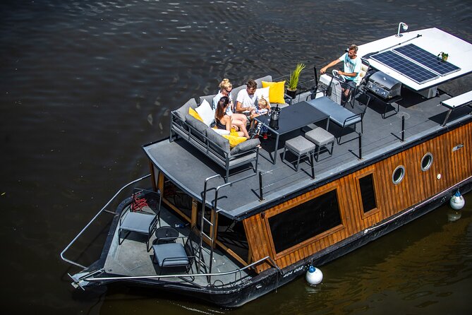 Prague YachtBoat CLASSIC cruise with Unlimited Beer or Prosecco - Starting at Náplavka on Rašínovo nábřeží