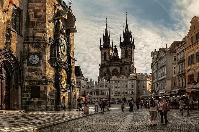 Private 4-hour City Tour of Prague with driver & official guide w/ Hotel pick up - Dancing House and Prague’s modern architecture