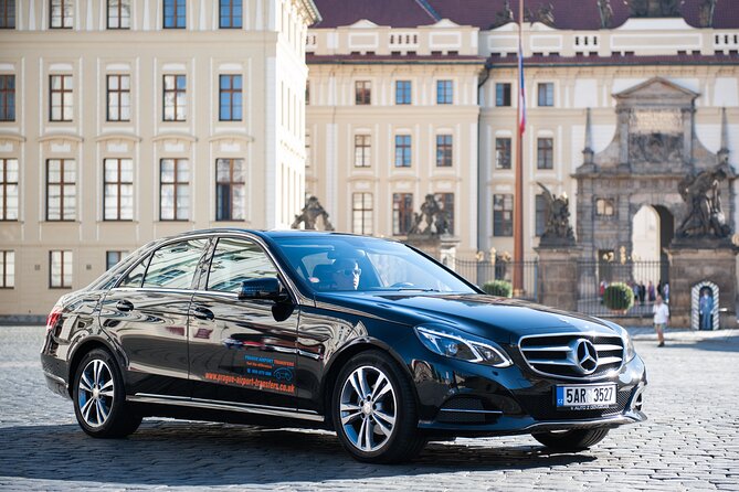 Private Arrival Transfer: Prague Airport - Who should book this Prague airport transfer?