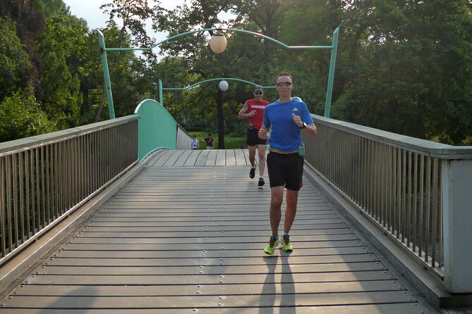 Private Custom Running Tour around Prague - Starting at Charles Bridge
