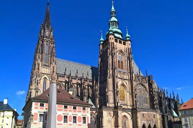 Private Custom Tour: Half-Day Tour of Prague Castle and Old Town - Charles Bridge and the view toward the castle