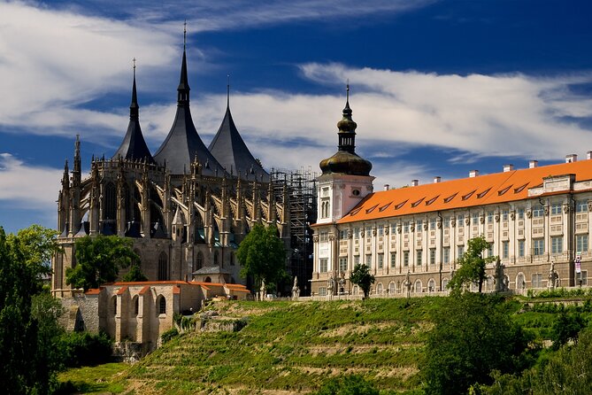 Private Guided Tour Prague to UNESCO Kutna Hora with Transfers - St. Barbara’s Cathedral and the best Gothic stop