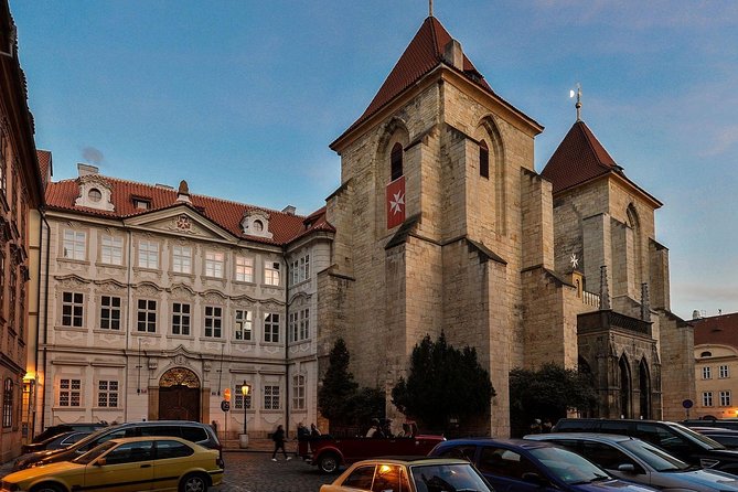 Private Lesser Town tour - Historical Treasure Hunt - Who should book this Prague treasure hunt?