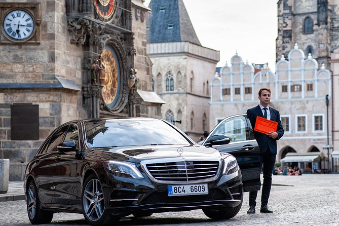 Private Luxury Transfer to Cesky Krumlov from Prague - Key points at a glance