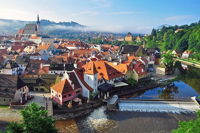 Private Luxury Transfer to Cesky Krumlov from Prague - Why a private Prague to Cesky Krumlov ride makes sense