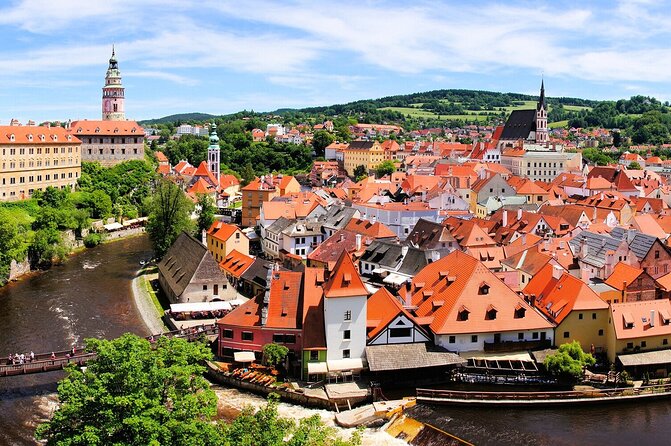 Private one way transfer from Cesky Krumlov to Vienna - Timing, passports, and booking details