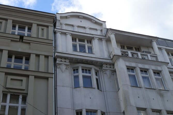Private Prague Art Nouveau and Cubism Walking Tour - Na Příkopě and the Cubist lamppost