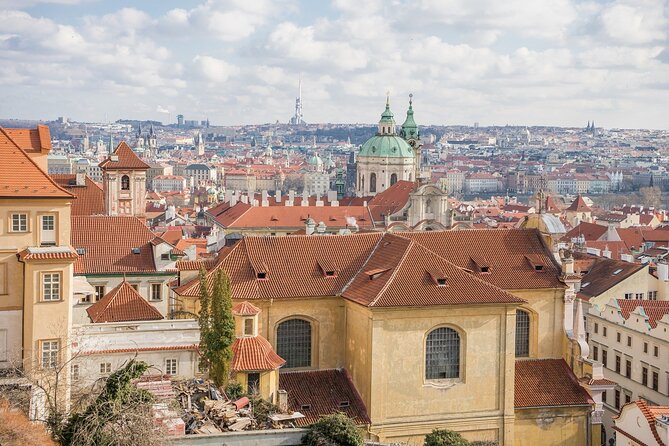 Private Prague City Highlights Tour with a Stop at a Czech Cafe - Jewish Quarter and the walk toward the river