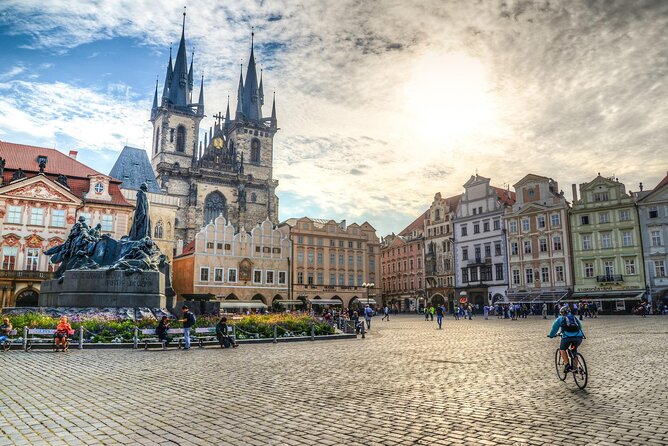 Private Prague City Highlights Tour with a Stop at a Czech Cafe - The Czech café stop and what is included