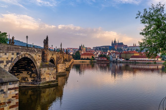 Private Prague walking tour & Karlstejn castle trip from Prague - Returning to Prague Castle and St. Vitus Cathedral
