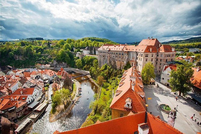 Private Tour to Cesky Krumlov from Prague - A comfortable private ride instead of a bus