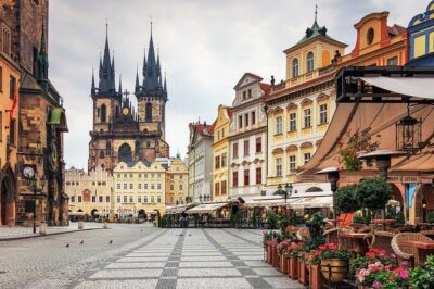 Private walking tour and Boat cruise Best of Prague