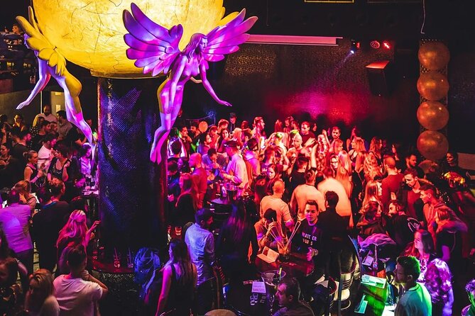 PUB CRAWL IN PRAGUE | Admission Ticket - Four stops instead of one ordinary bar