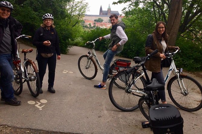 Radtour durch Prag auf Deutsch - What the $56.72 price includes