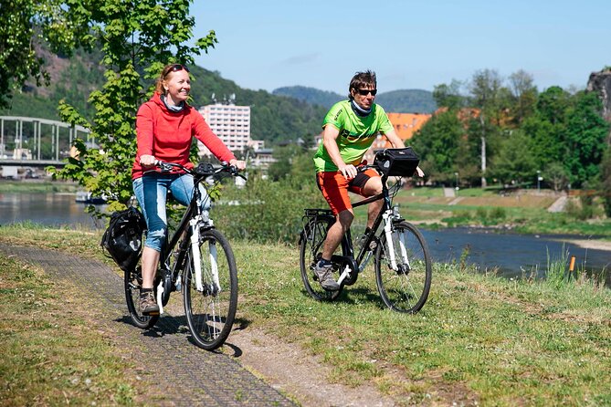Rafting from Děčín to Bad Schandau and back on bikes - Cycling Back on the Elbe Route