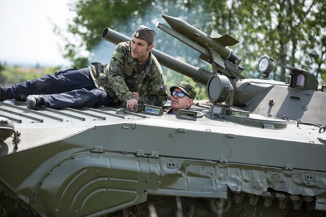 Ride in a BMP tank and military garage tour Prague - Registration and the first look at the machines