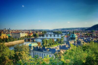 Shared Arrival Transfer: Prague Airport to Hotels