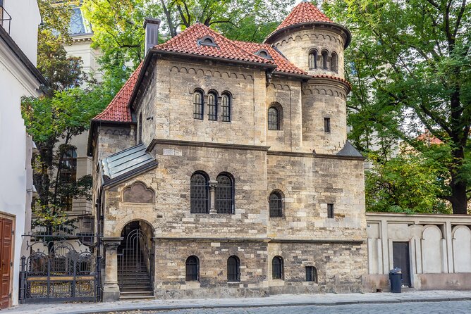 Small-Group Tour through the History of Jewish Prague - Spanish Synagogue and the story after Joseph II