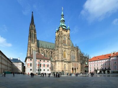 St Vitus Cathedral and Prague Castle Private Walking Tour