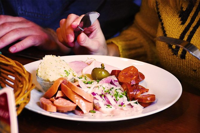 Taste your way through Czech food history - Key points to know before booking