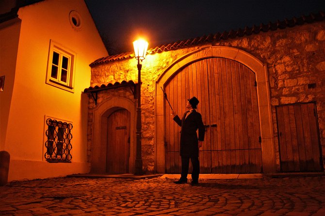 Telltale Ghost Tour - The Astronomical Clock closes the circle