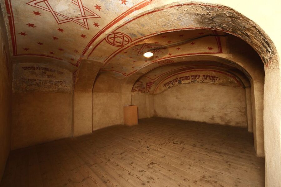 Terezin Memorial: Entry Ticket Combo w. Guided Walking Tour - The Ghetto Museum and its child victims
