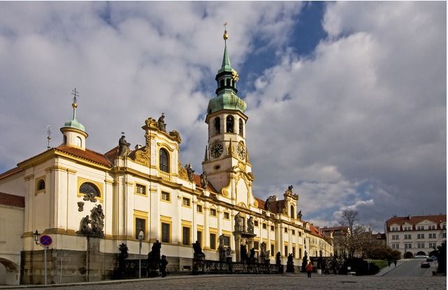 The essentials of Prague - French only, with room for questions