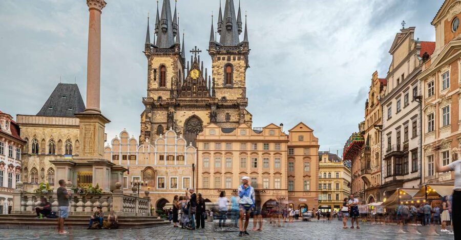 The Royal road, walking tour in french - Following the Royal Road from Celetná Street