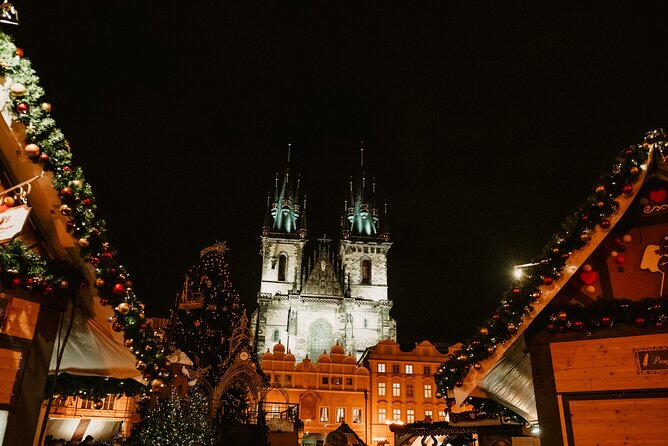 Tour 3 Magical Prague Markets with Locals, Christmas Goodies incl - Tylovo náměstí and the final hot wine
