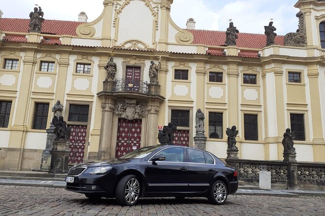 Transfer from Prague Hotel to Airport Prague - Leaving Prague from your hotel door
