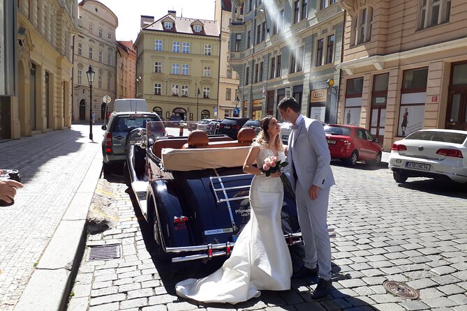 Vintage Cars Prague - Sightseeing Tour 90min / 1-6 pers. - Rudolfinum, the National Theatre, and Shooters Island